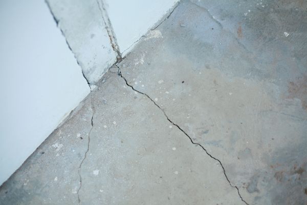Cost of Garage Crack Repair in Kennewick